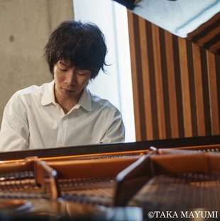 profile_北村朋幹_03_(C)TAKA MAYUMI - コピー.jpg